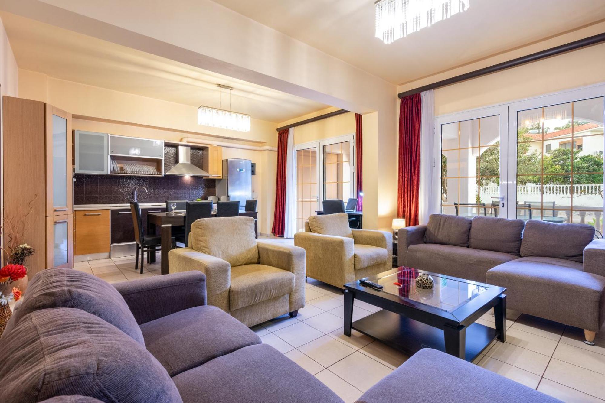Colonial Family Apartment #4 Ground Floor Фалираки Екстериор снимка