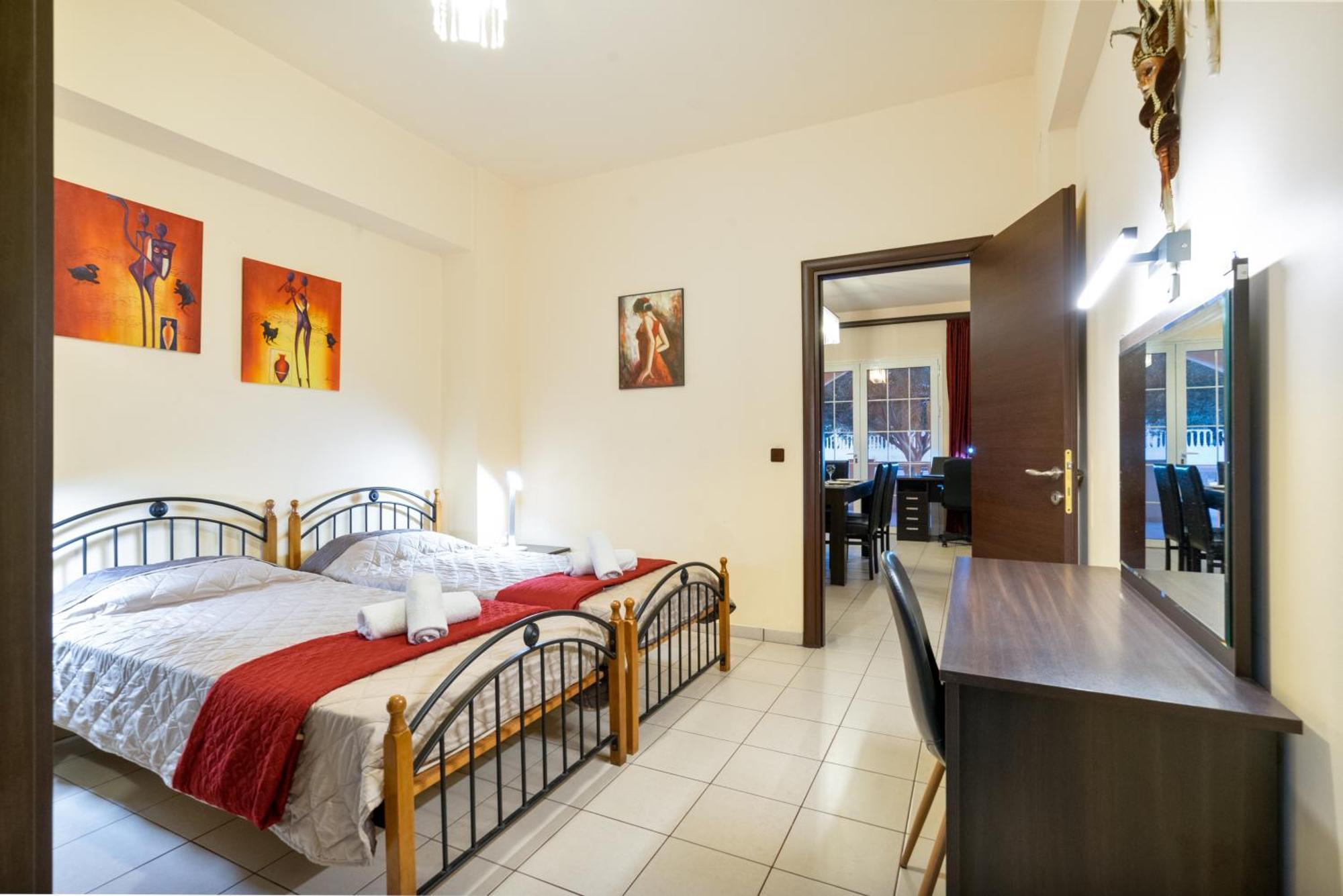 Colonial Family Apartment #4 Ground Floor Фалираки Екстериор снимка